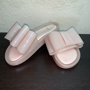 Melissa pink bow jelly slides